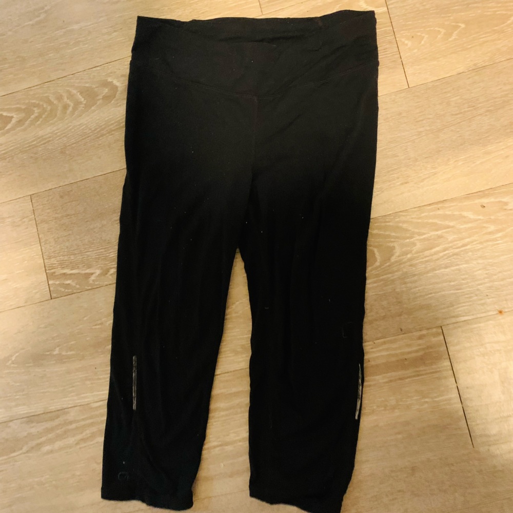Black leggings